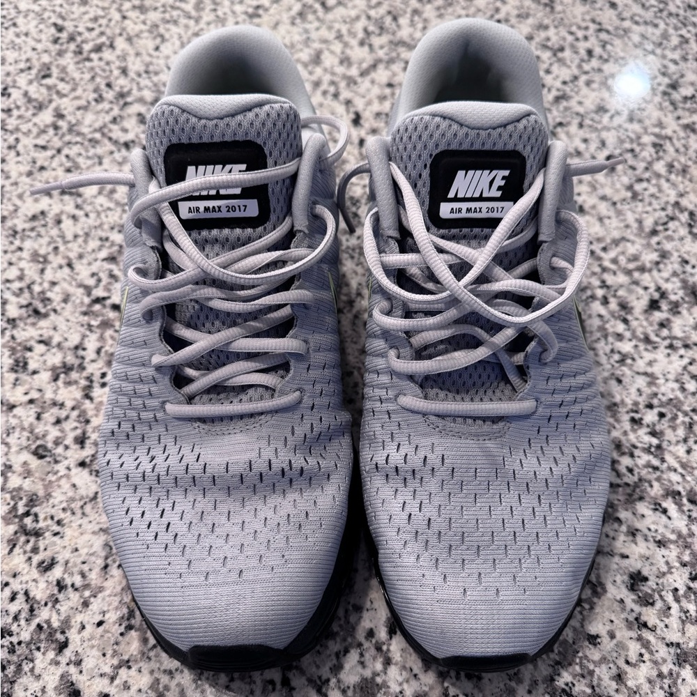 Nike Air Max 2017 Size 11.5